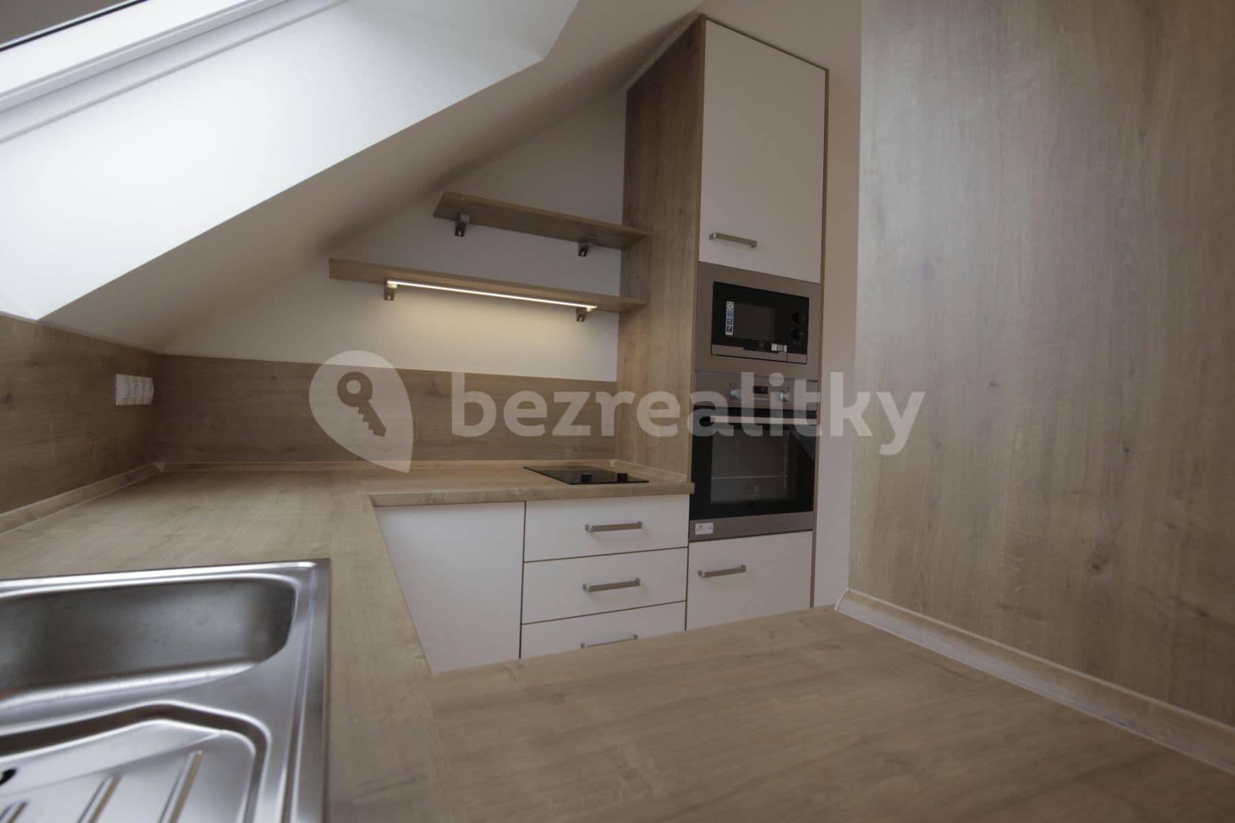 1 bedroom with open-plan kitchen flat to rent, 44 m², U Studánky, Prague, Prague 1 bedroom with open-plan kitchen flat to rent, 44 m², U Studánky, Prague, Prague