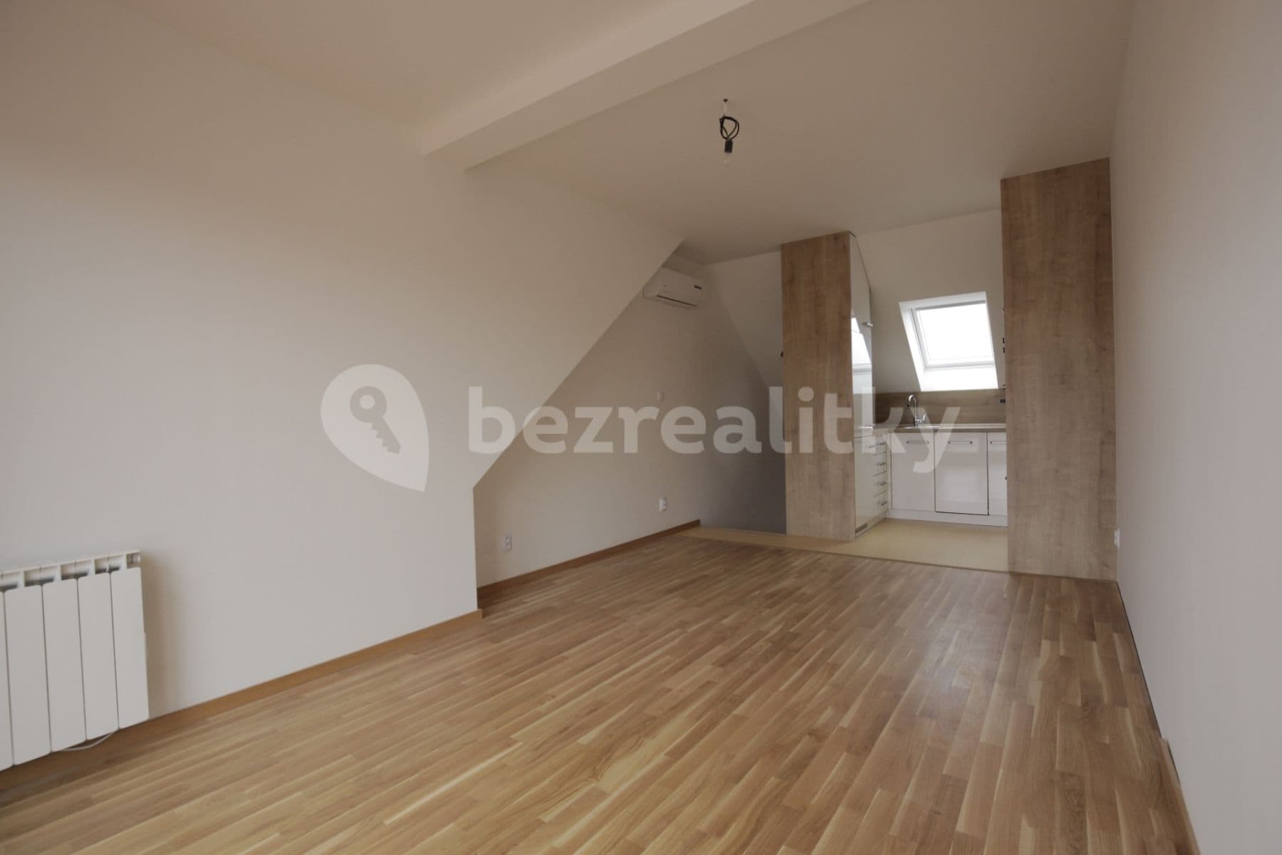 1 bedroom with open-plan kitchen flat to rent, 44 m², U Studánky, Prague, Prague 1 bedroom with open-plan kitchen flat to rent, 44 m², U Studánky, Prague, Prague