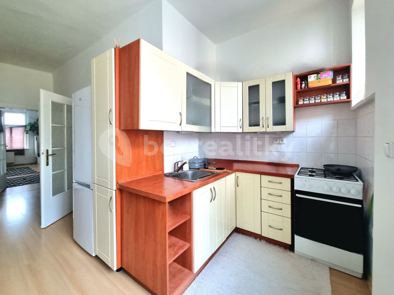 1 bedroom with open-plan kitchen flat to rent, 45 m², Žitomírská, Prague, Prague 1 bedroom with open-plan kitchen flat to rent, 45 m², Žitomírská, Prague, Prague