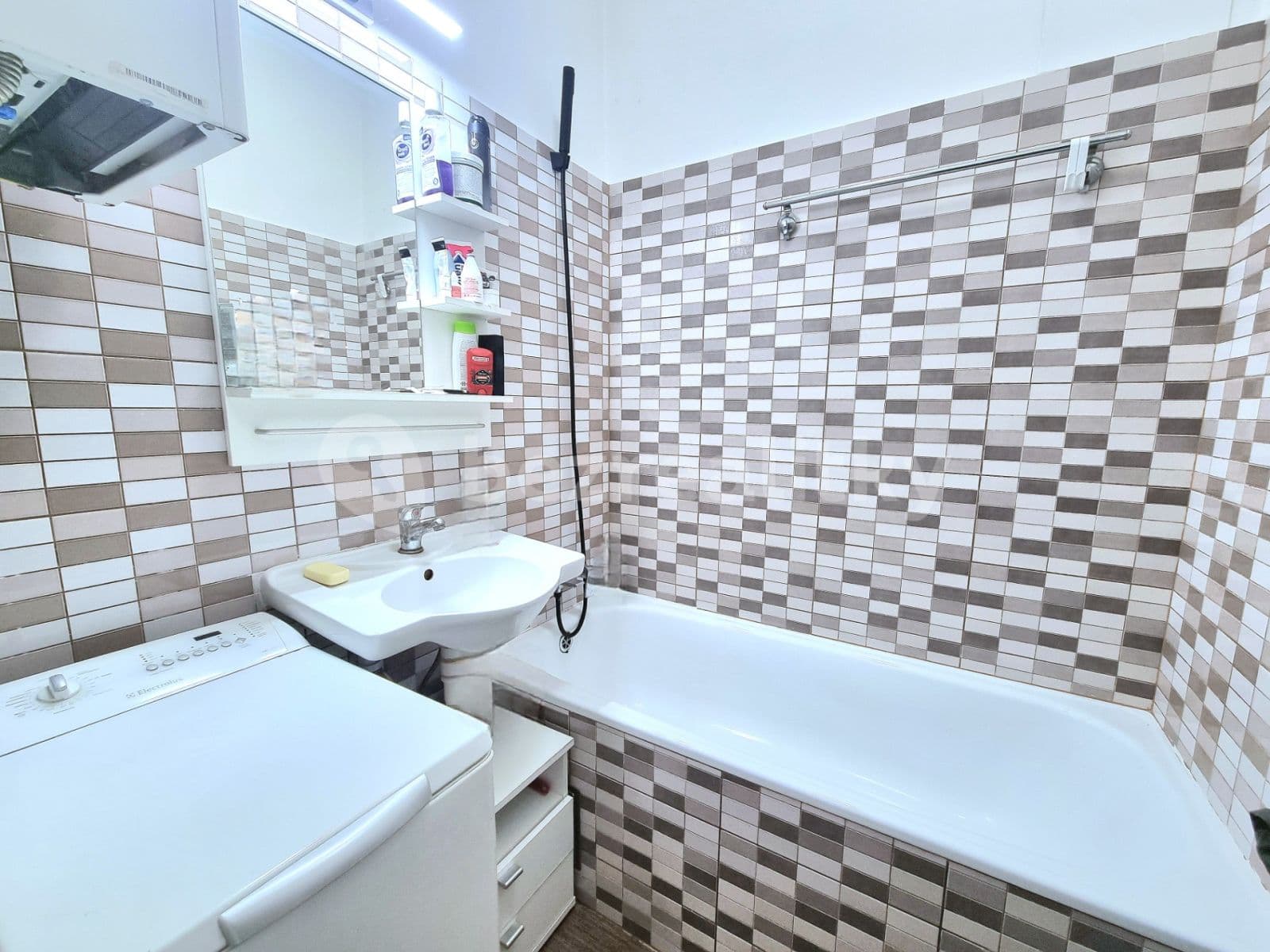 1 bedroom with open-plan kitchen flat to rent, 45 m², Žitomírská, Prague, Prague 1 bedroom with open-plan kitchen flat to rent, 45 m², Žitomírská, Prague, Prague