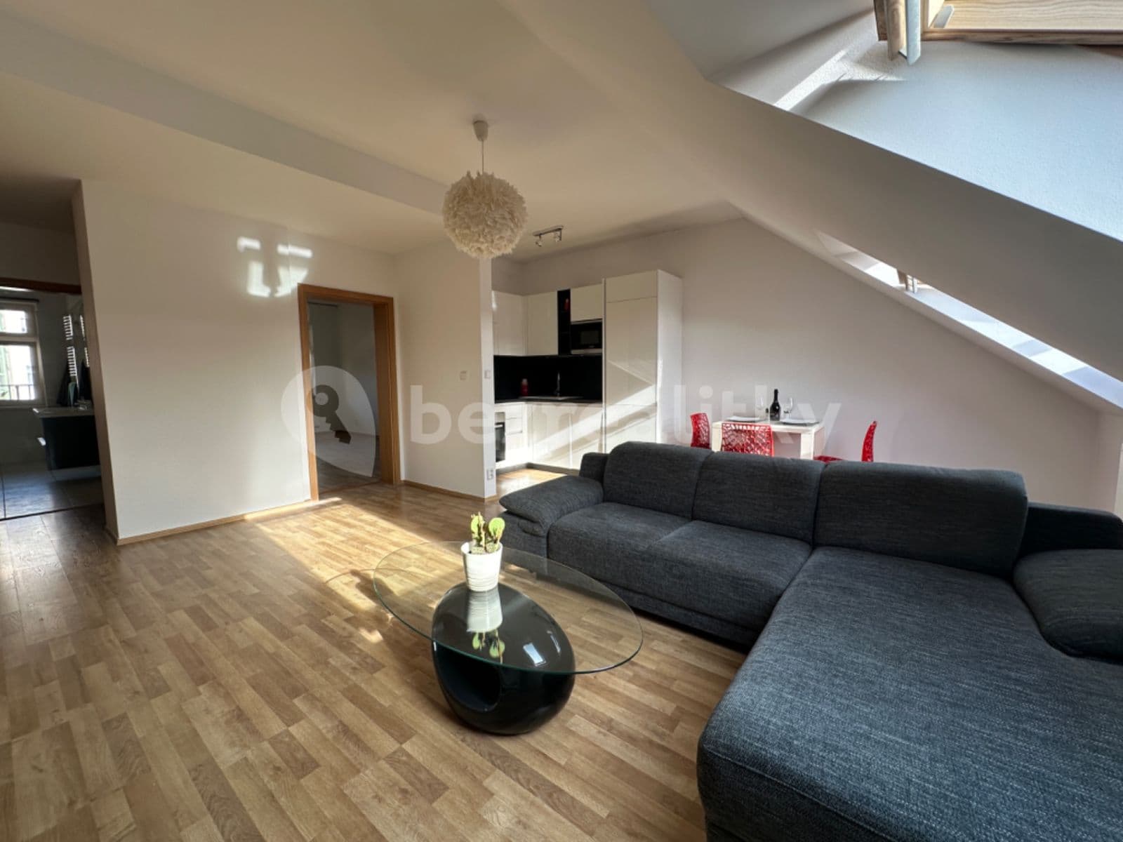 1 bedroom with open-plan kitchen flat to rent, 71 m², Kodaňská, Prague, Prague 1 bedroom with open-plan kitchen flat to rent, 71 m², Kodaňská, Prague, Prague