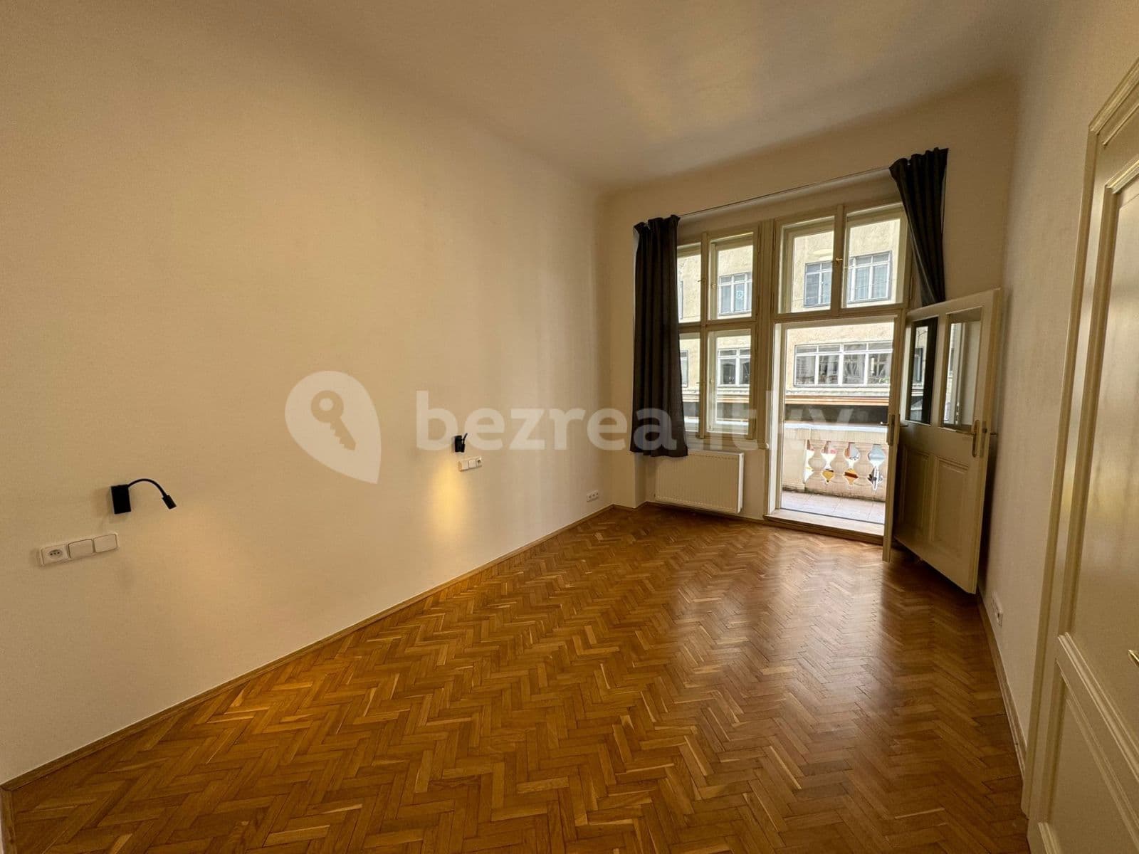 1 bedroom with open-plan kitchen flat to rent, 56 m², Jungmannova, Prague, Prague 1 bedroom with open-plan kitchen flat to rent, 56 m², Jungmannova, Prague, Prague