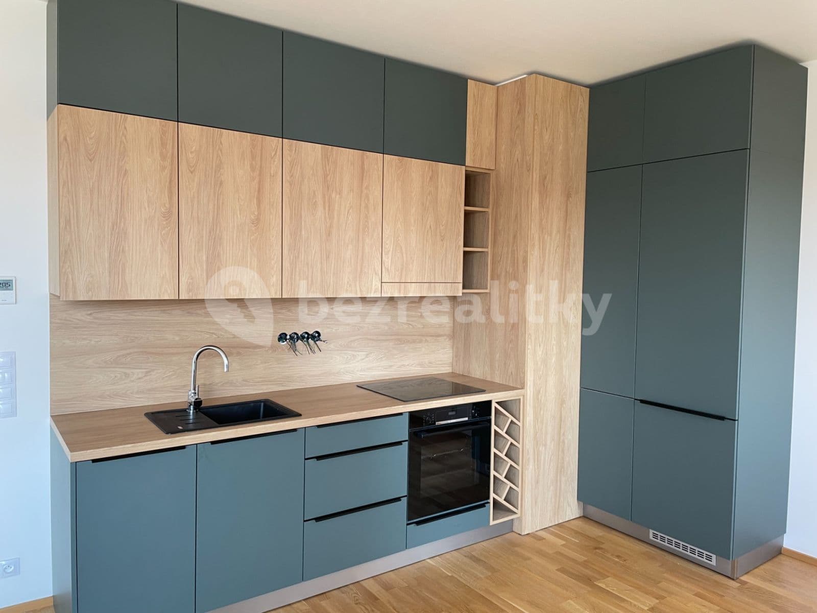 1 bedroom with open-plan kitchen flat to rent, 52 m², Sanderova, Prague, Prague 1 bedroom with open-plan kitchen flat to rent, 52 m², Sanderova, Prague, Prague