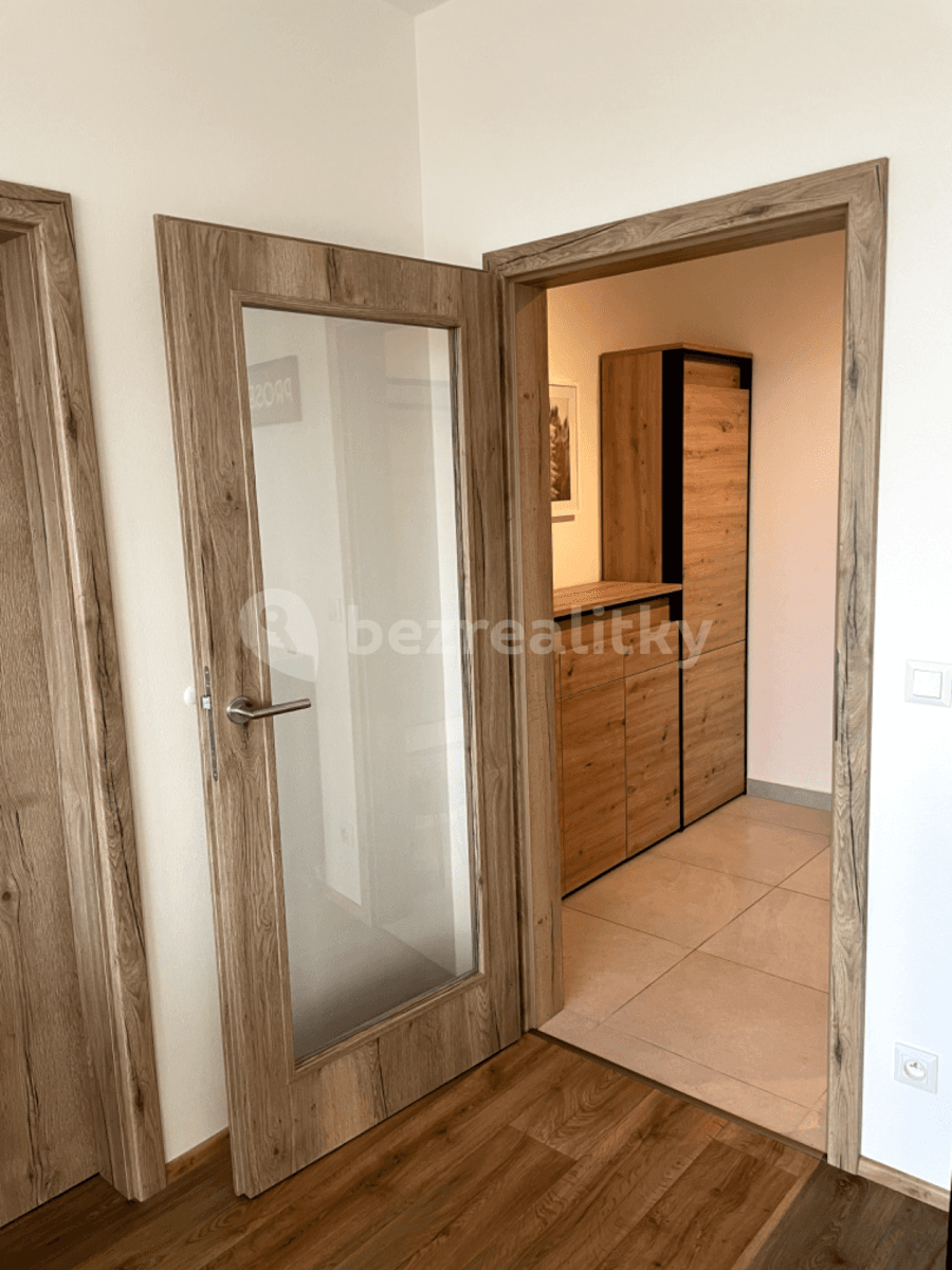 1 bedroom flat to rent, 47 m², Řepova, Brno, Jihomoravský Region 1 bedroom flat to rent, 47 m², Řepova, Brno, Jihomoravský Region