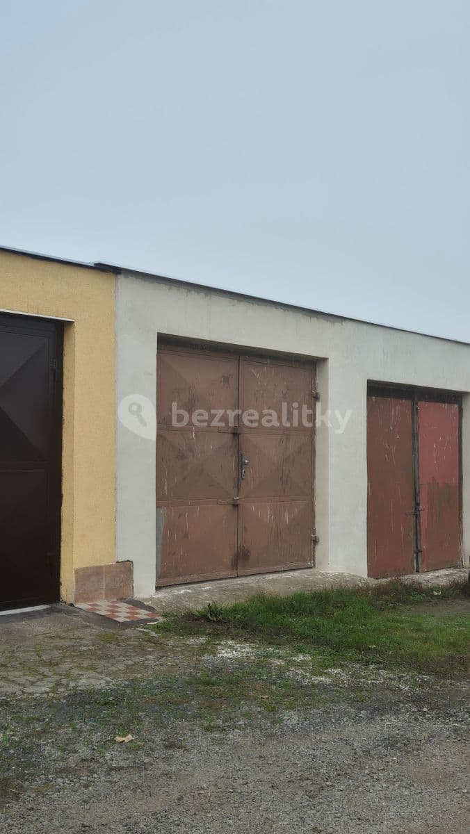 garage to rent, 21 m², Ústí nad Labem, Ústecký Region garage to rent, 21 m², Ústí nad Labem, Ústecký Region