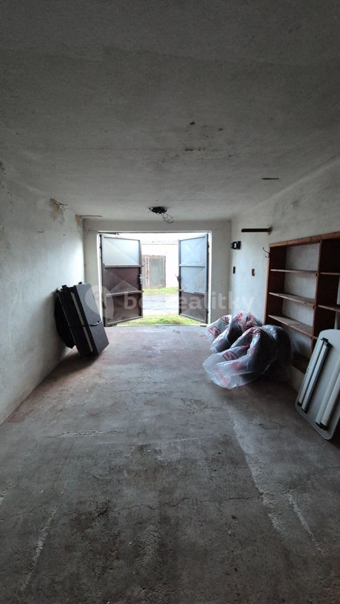 garage to rent, 21 m², Ústí nad Labem, Ústecký Region garage to rent, 21 m², Ústí nad Labem, Ústecký Region