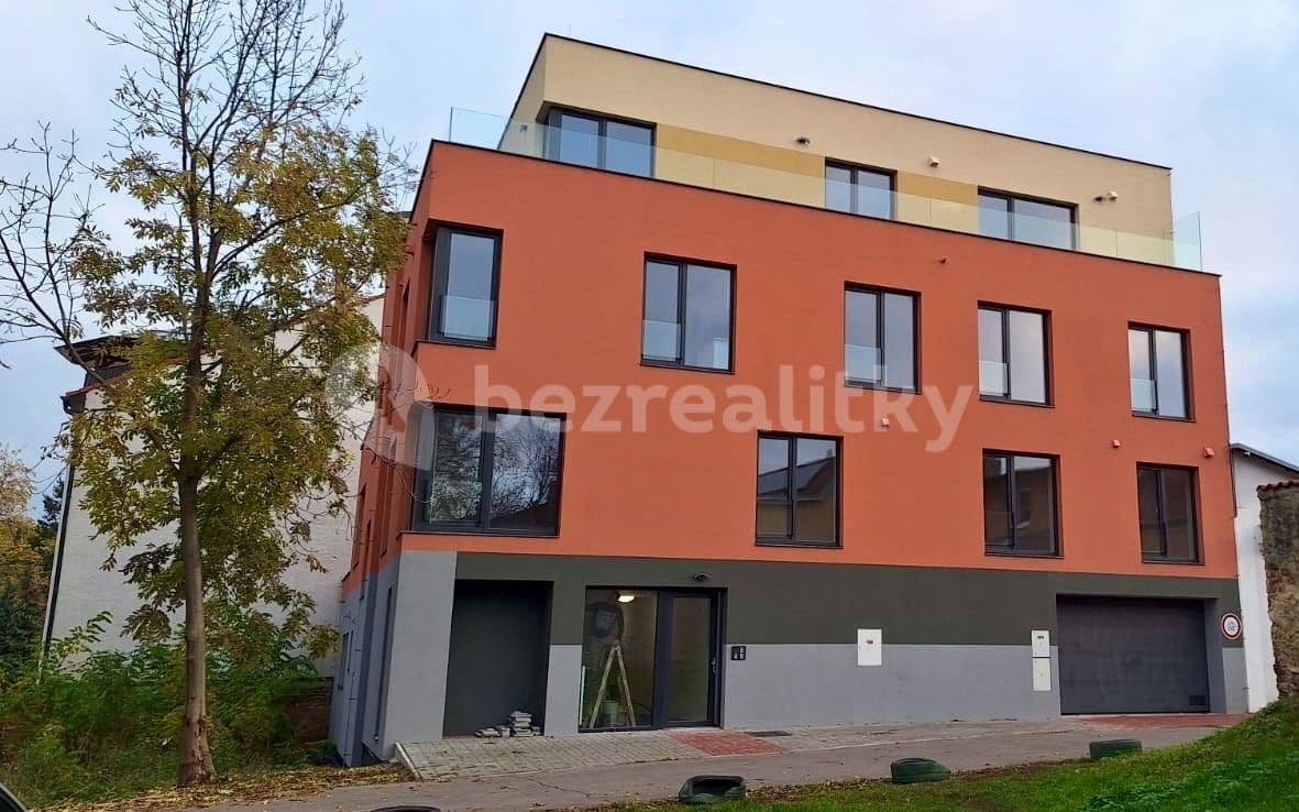 1 bedroom with open-plan kitchen flat to rent, 49 m², Čimická, Prague, Prague 1 bedroom with open-plan kitchen flat to rent, 49 m², Čimická, Prague, Prague