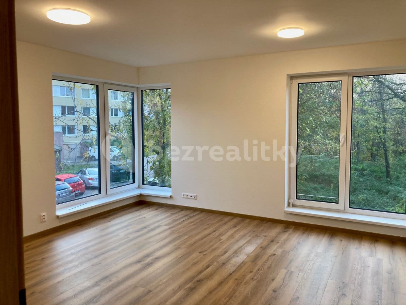 1 bedroom with open-plan kitchen flat to rent, 49 m², Čimická, Prague, Prague 1 bedroom with open-plan kitchen flat to rent, 49 m², Čimická, Prague, Prague