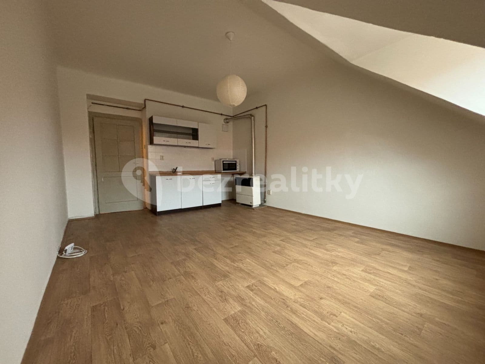 Studio flat to rent, 25 m², Za Poštou, Prague, Prague Studio flat to rent, 25 m², Za Poštou, Prague, Prague