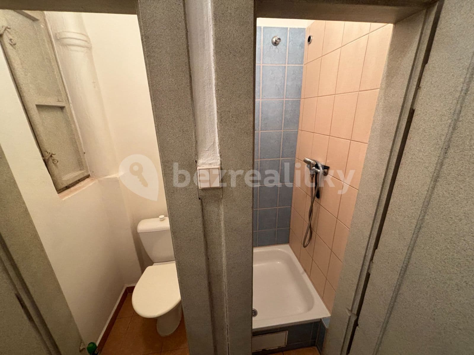 Studio flat to rent, 25 m², Za Poštou, Prague, Prague Studio flat to rent, 25 m², Za Poštou, Prague, Prague