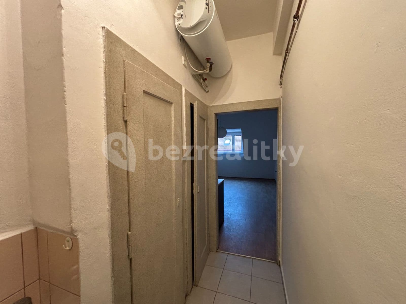Studio flat to rent, 25 m², Za Poštou, Prague, Prague Studio flat to rent, 25 m², Za Poštou, Prague, Prague