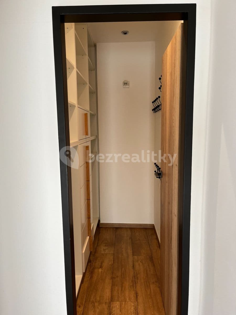 house to rent, 100 m², Pod Vrbou, Sezimovo Ústí, Jihočeský Region house to rent, 100 m², Pod Vrbou, Sezimovo Ústí, Jihočeský Region