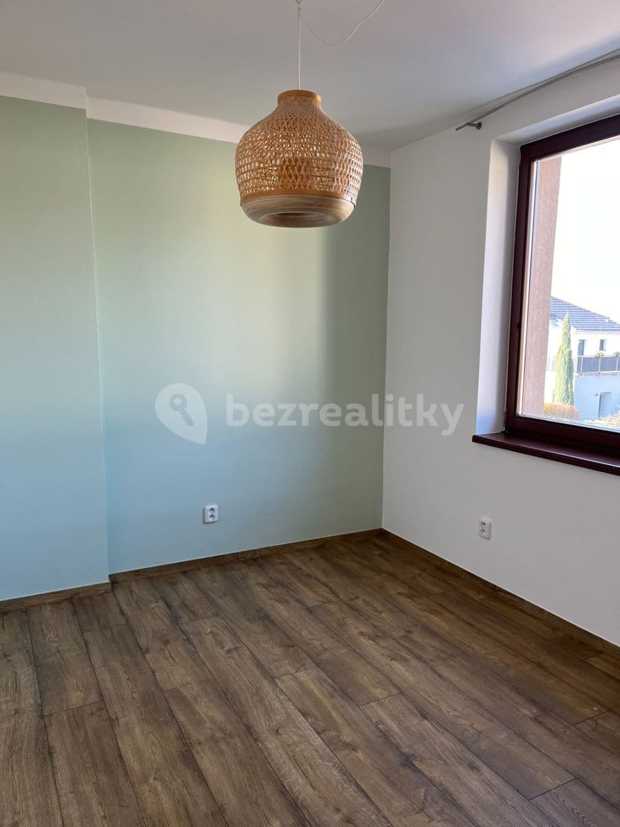 house to rent, 100 m², Pod Vrbou, Sezimovo Ústí, Jihočeský Region house to rent, 100 m², Pod Vrbou, Sezimovo Ústí, Jihočeský Region