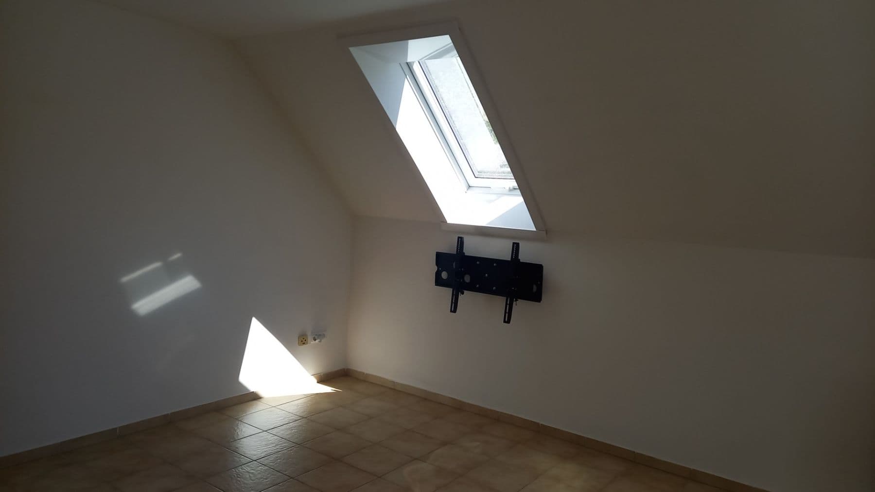 2 bedroom with open-plan kitchen flat to rent, 65 m², Lánov, Královéhradecký Region 2 bedroom with open-plan kitchen flat to rent, 65 m², Lánov, Královéhradecký Region