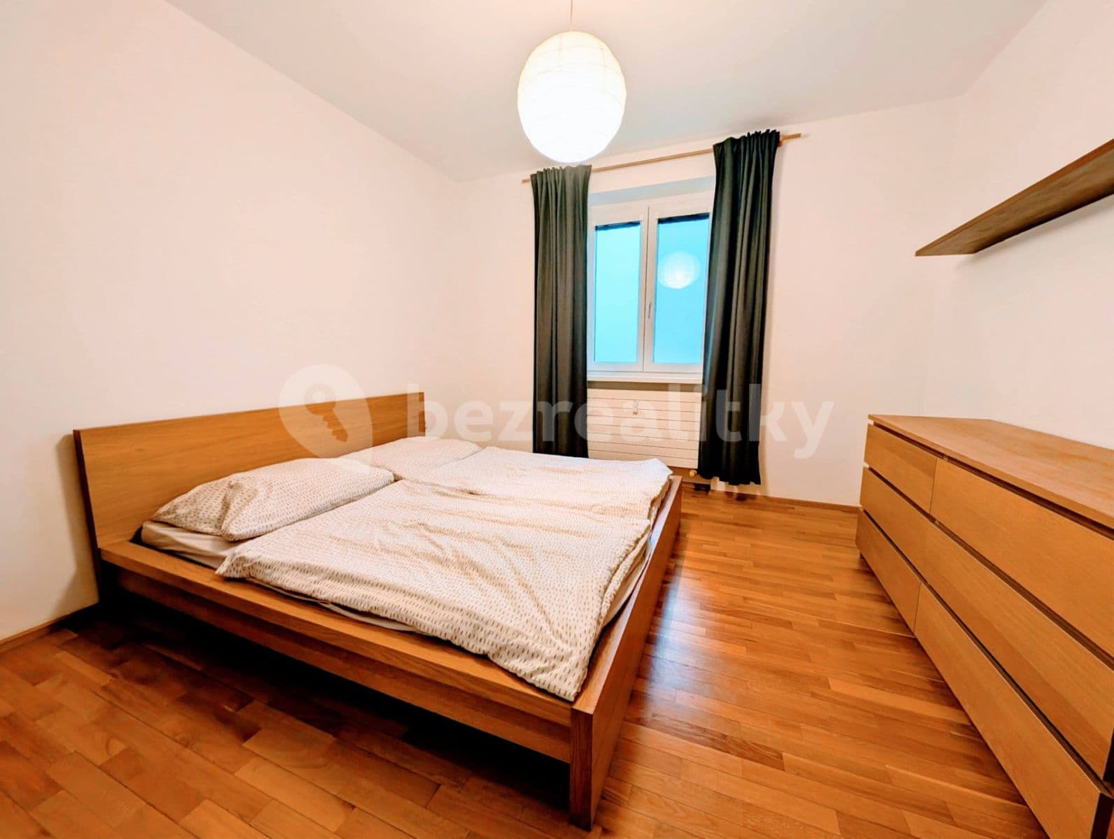 1 bedroom with open-plan kitchen flat to rent, 65 m², U Malvazinky, Prague, Prague 1 bedroom with open-plan kitchen flat to rent, 65 m², U Malvazinky, Prague, Prague