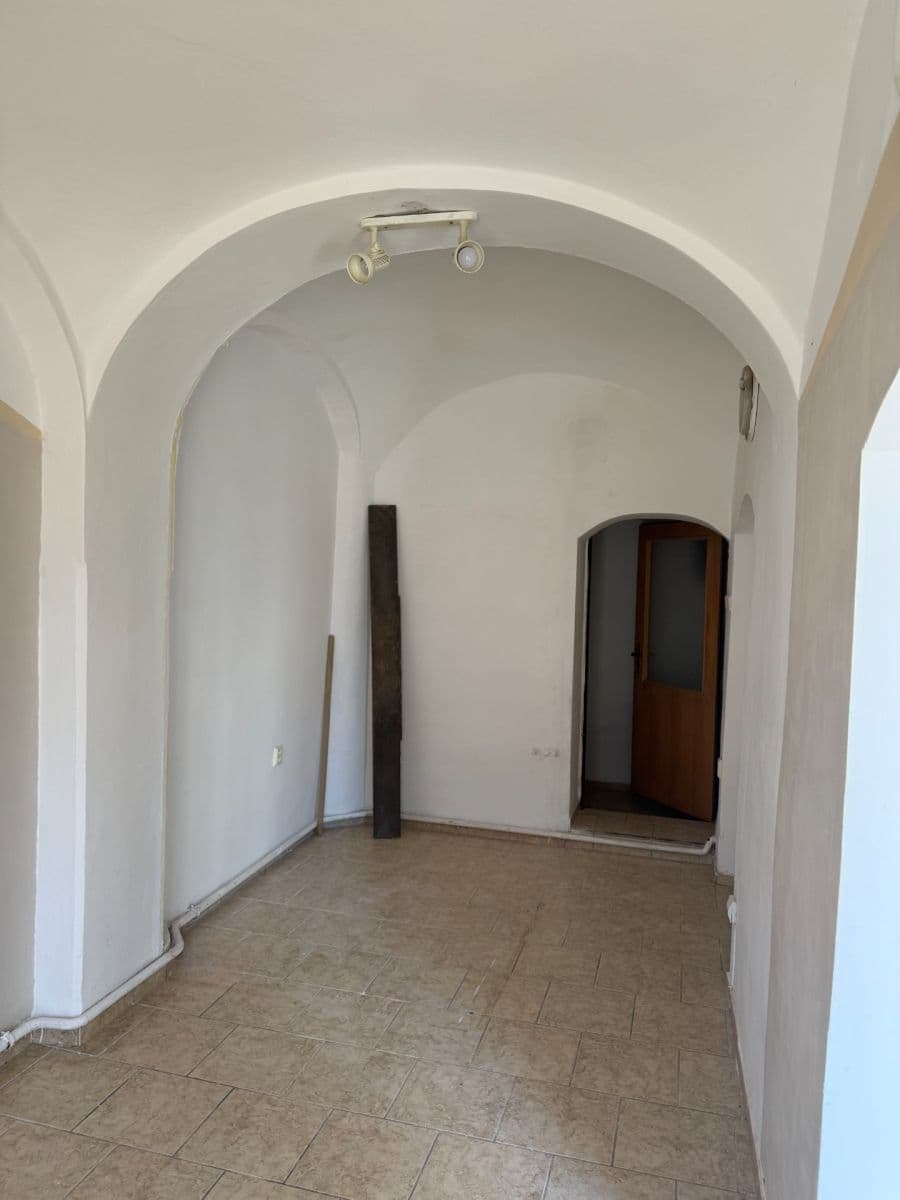 non-residential property to rent, 37 m², Staré náměstí, Ostrov, Karlovarský Region non-residential property to rent, 37 m², Staré náměstí, Ostrov, Karlovarský Region