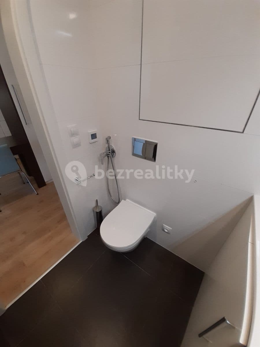 2 bedroom flat to rent, 42 m², Mukařovského, Prague, Prague 2 bedroom flat to rent, 42 m², Mukařovského, Prague, Prague