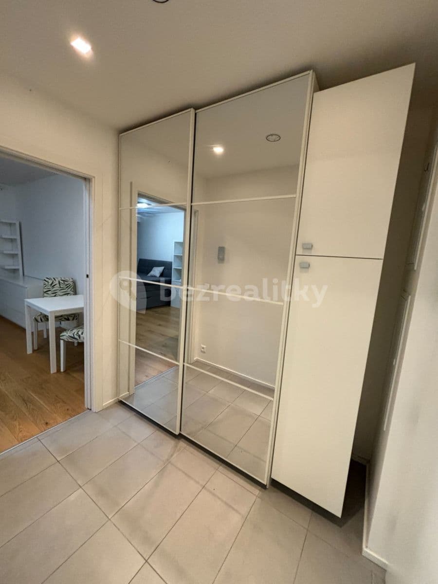 Studio flat to rent, 32 m², Archangelská, Prague, Prague Studio flat to rent, 32 m², Archangelská, Prague, Prague