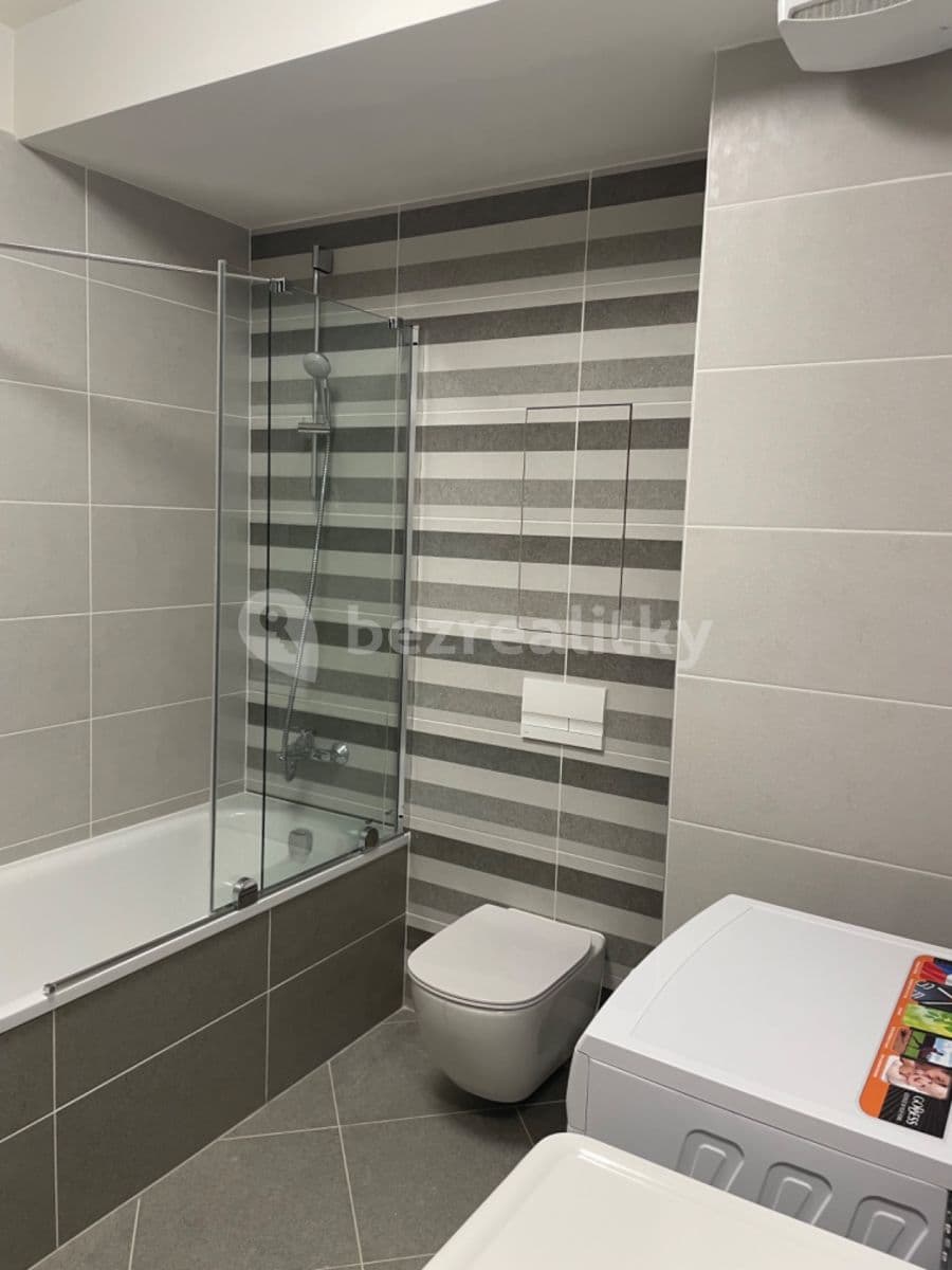 3 bedroom with open-plan kitchen flat to rent, 114 m², Ondrákové, Prague, Prague 3 bedroom with open-plan kitchen flat to rent, 114 m², Ondrákové, Prague, Prague