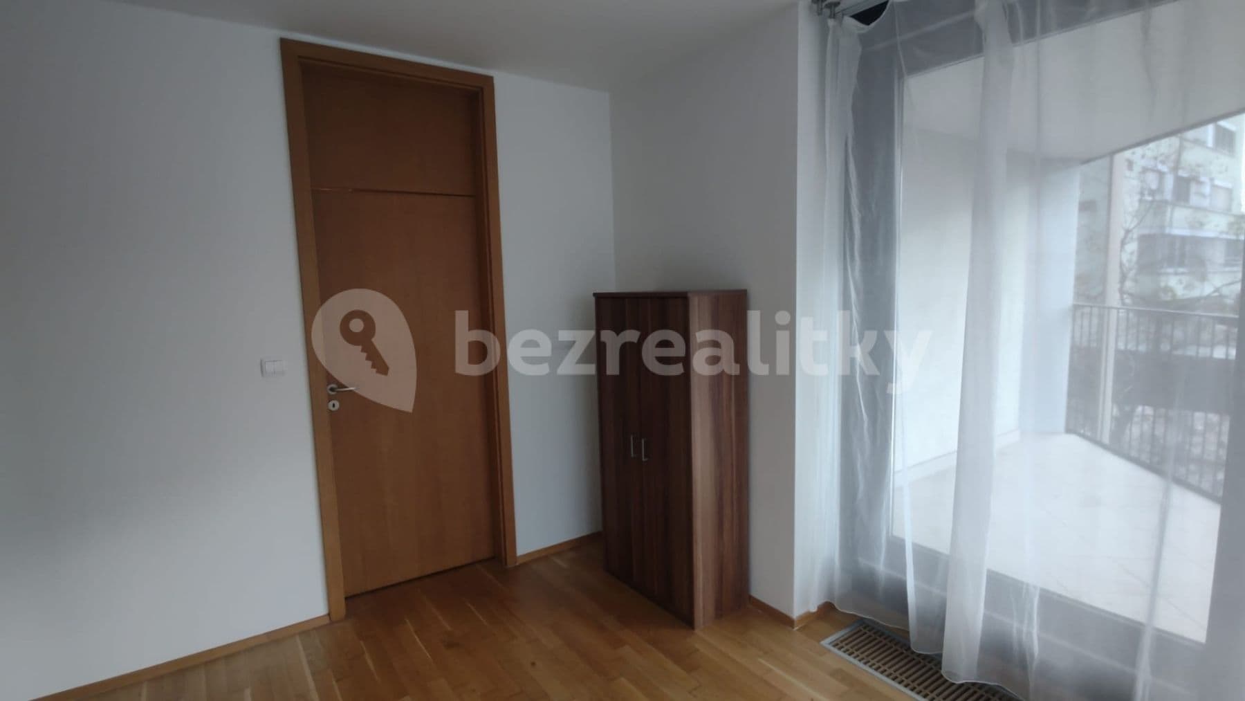 1 bedroom with open-plan kitchen flat to rent, 62 m², Pitterova, Prague, Prague 1 bedroom with open-plan kitchen flat to rent, 62 m², Pitterova, Prague, Prague