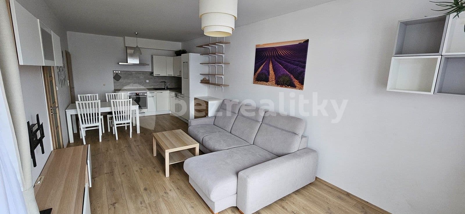 1 bedroom with open-plan kitchen flat to rent, 56 m², Makedonská, Prague, Prague 1 bedroom with open-plan kitchen flat to rent, 56 m², Makedonská, Prague, Prague