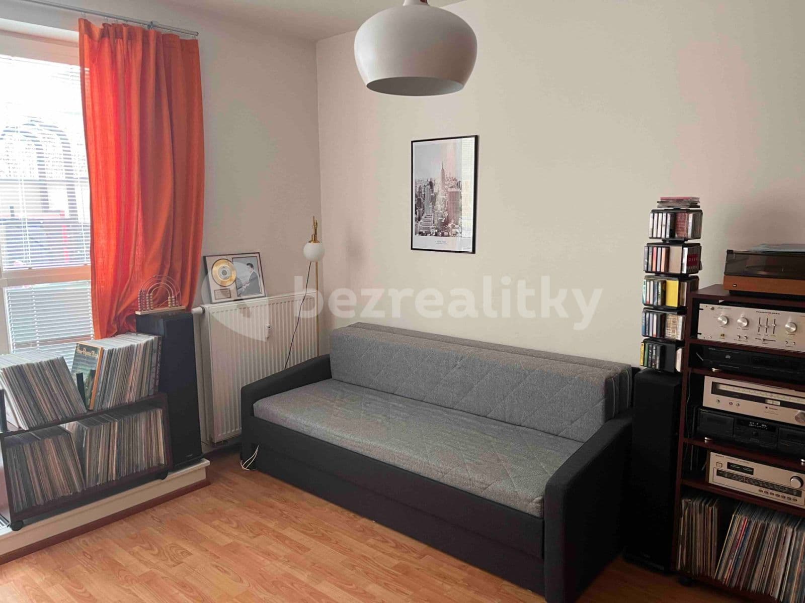 1 bedroom with open-plan kitchen flat to rent, 41 m², Plzeňská, Prague, Prague 1 bedroom with open-plan kitchen flat to rent, 41 m², Plzeňská, Prague, Prague