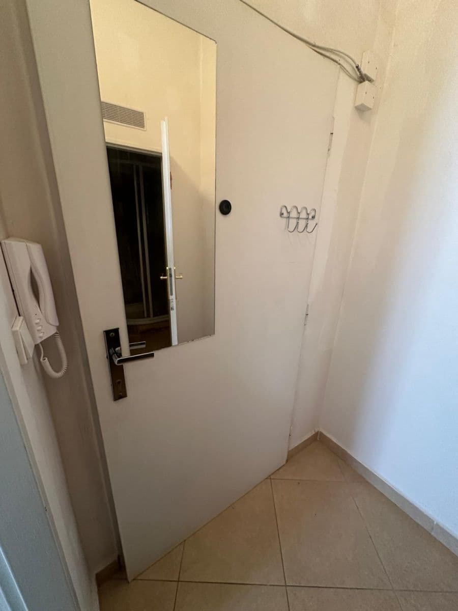 1 bedroom flat to rent, 40 m², Hartigova, Prague, Prague 1 bedroom flat to rent, 40 m², Hartigova, Prague, Prague