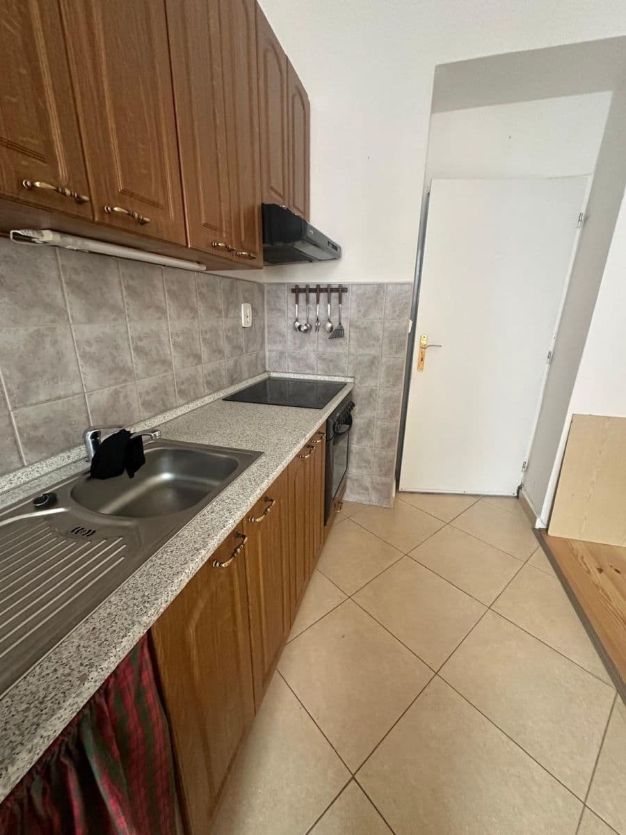 1 bedroom flat to rent, 40 m², Hartigova, Prague, Prague 1 bedroom flat to rent, 40 m², Hartigova, Prague, Prague