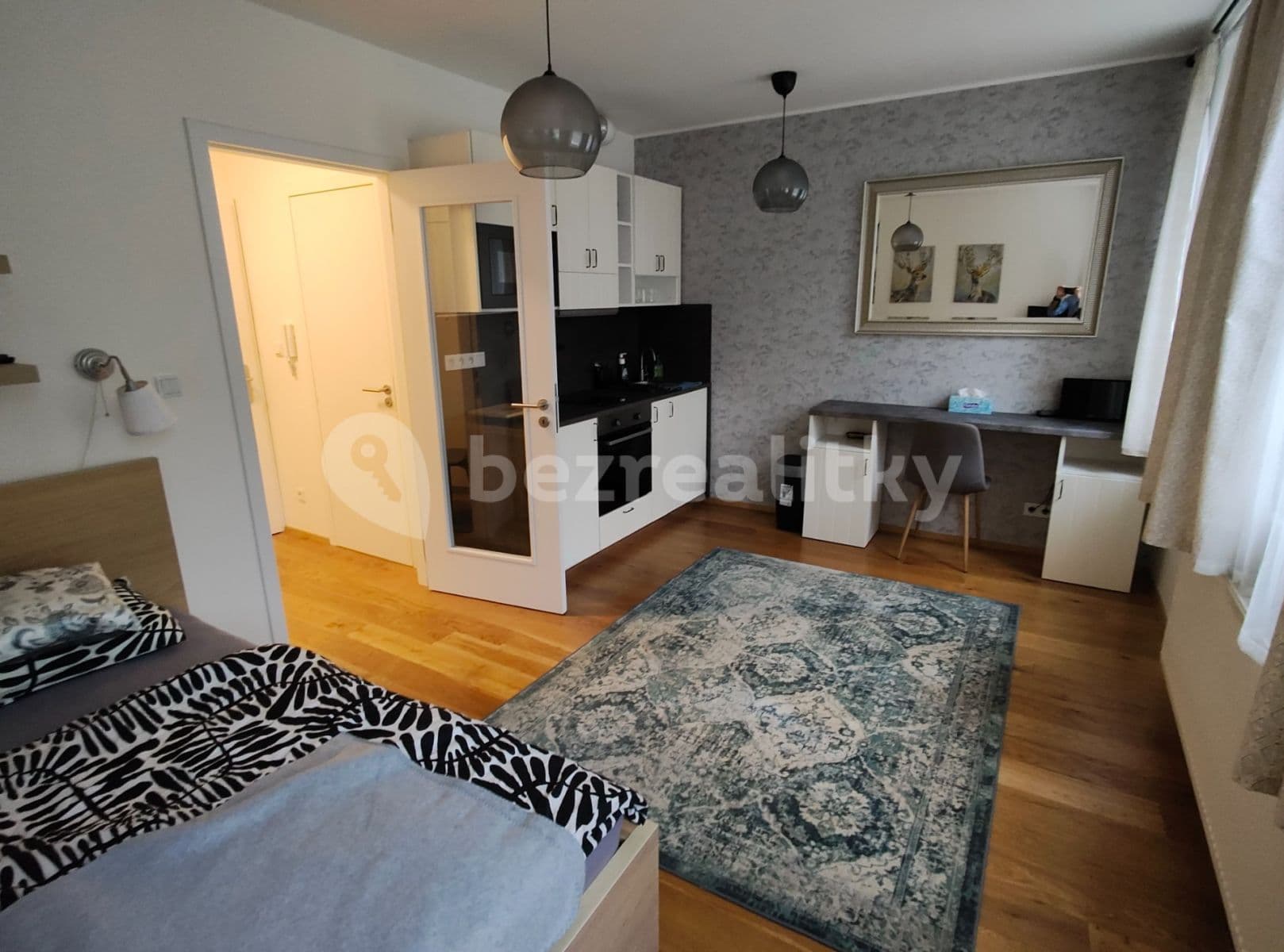 Studio flat to rent, 25 m², Perucká, Prague, Prague Studio flat to rent, 25 m², Perucká, Prague, Prague