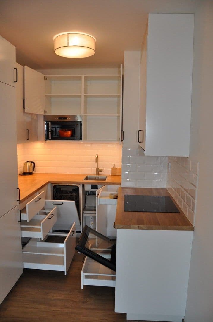 1 bedroom with open-plan kitchen flat to rent, 62 m², Kardausova, Prague, Prague 1 bedroom with open-plan kitchen flat to rent, 62 m², Kardausova, Prague, Prague