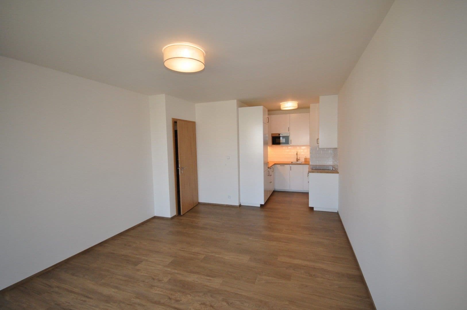 1 bedroom with open-plan kitchen flat to rent, 62 m², Kardausova, Prague, Prague 1 bedroom with open-plan kitchen flat to rent, 62 m², Kardausova, Prague, Prague