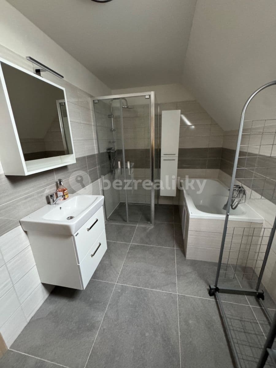 3 bedroom flat to rent, 100 m², Nová, Krušovice, Středočeský Region 3 bedroom flat to rent, 100 m², Nová, Krušovice, Středočeský Region