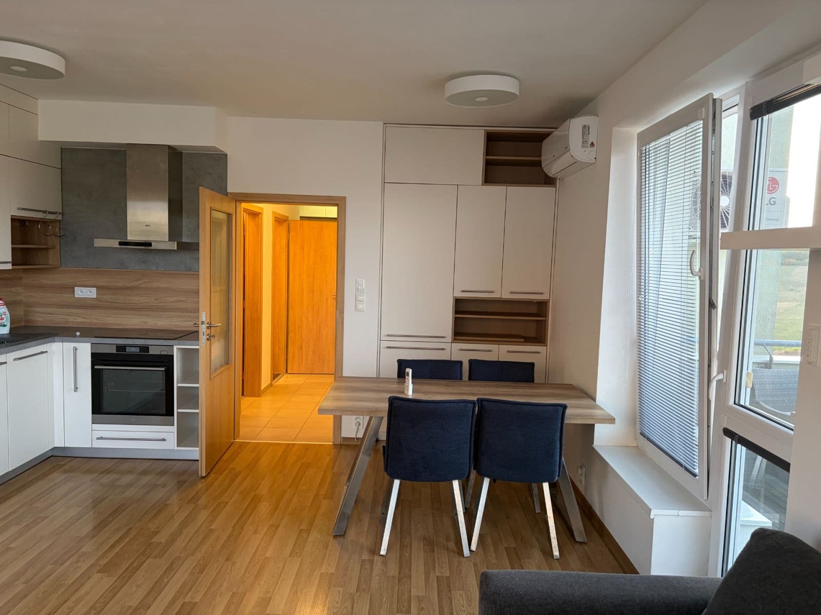 2 bedroom with open-plan kitchen flat to rent, 65 m², Přírodní, Brno, Jihomoravský Region 2 bedroom with open-plan kitchen flat to rent, 65 m², Přírodní, Brno, Jihomoravský Region