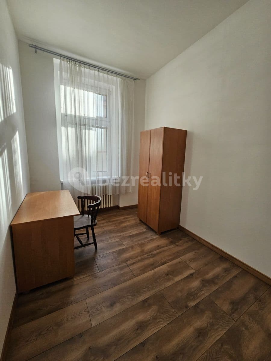1 bedroom with open-plan kitchen flat to rent, 75 m², Raisova, Karlovy Vary, Karlovarský Region 1 bedroom with open-plan kitchen flat to rent, 75 m², Raisova, Karlovy Vary, Karlovarský Region