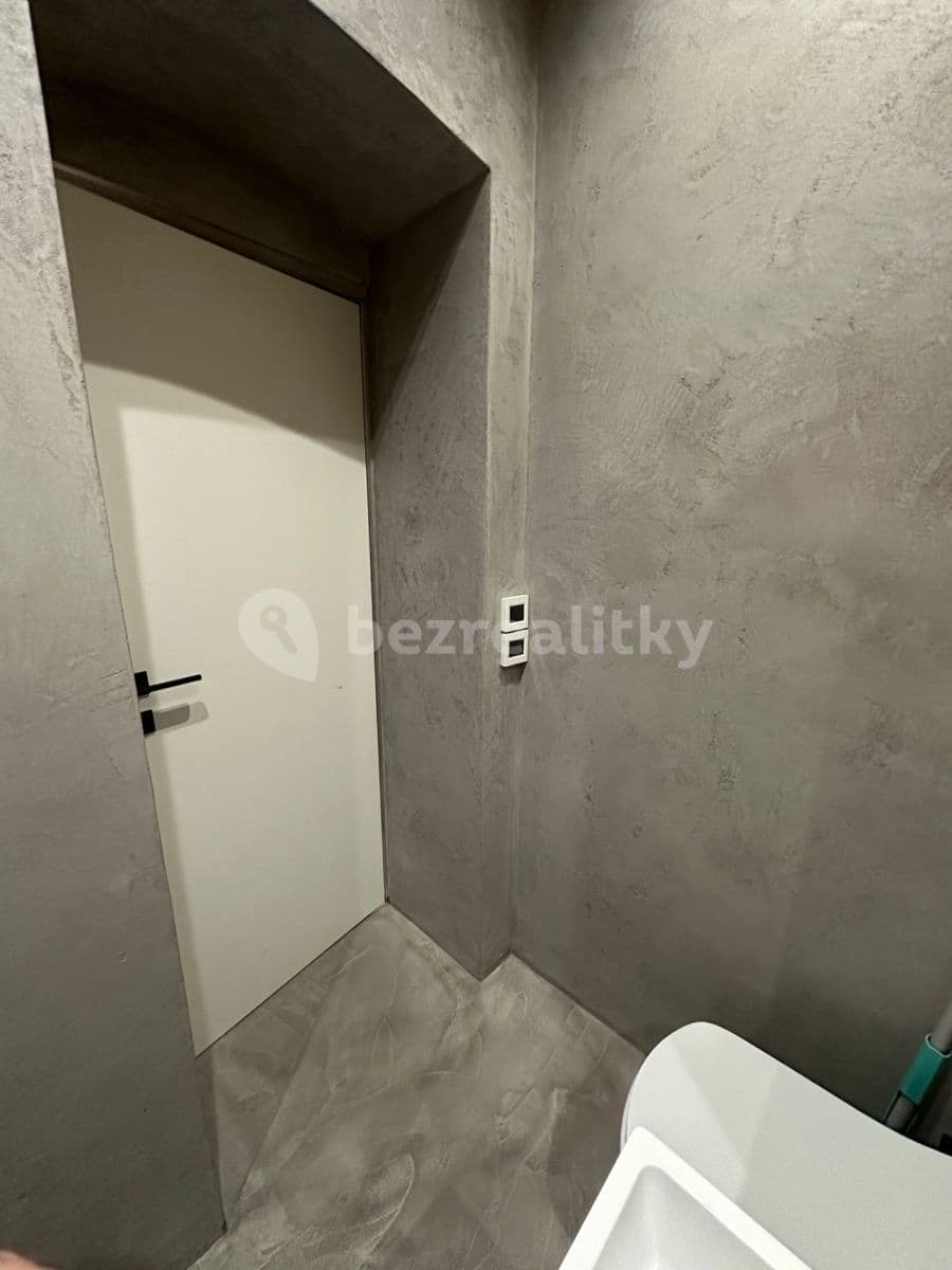 2 bedroom flat to rent, 66 m², Veletržní, Prague, Prague 2 bedroom flat to rent, 66 m², Veletržní, Prague, Prague