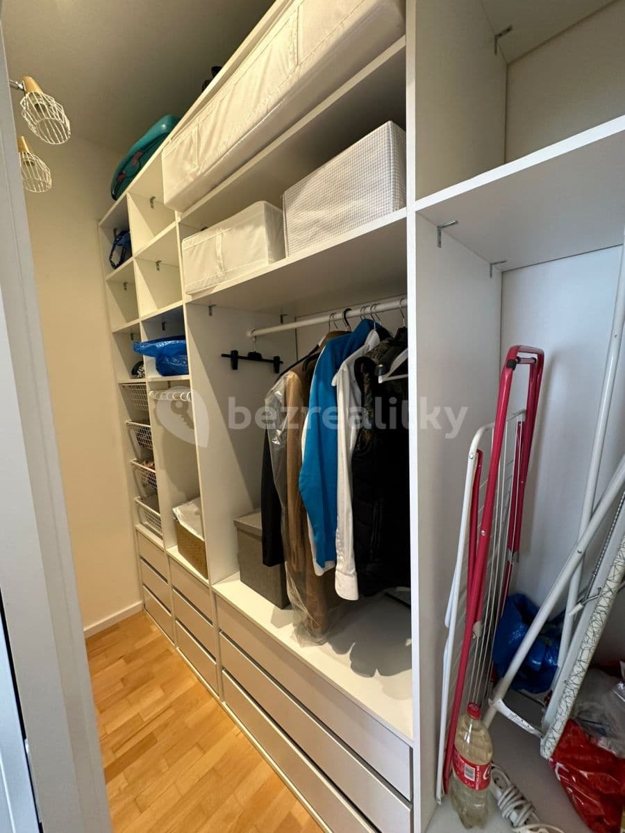 2 bedroom flat to rent, 66 m², Veletržní, Prague, Prague 2 bedroom flat to rent, 66 m², Veletržní, Prague, Prague