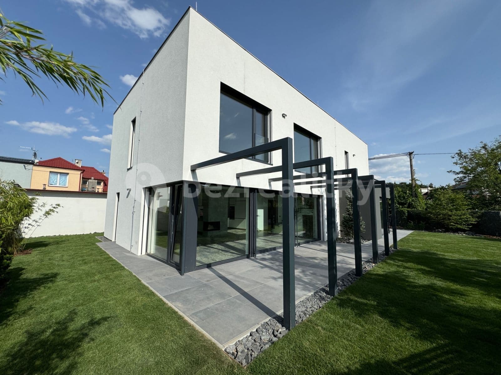 house to rent, 205 m², Národních hrdinů, Pardubice, Pardubický Region house to rent, 205 m², Národních hrdinů, Pardubice, Pardubický Region
