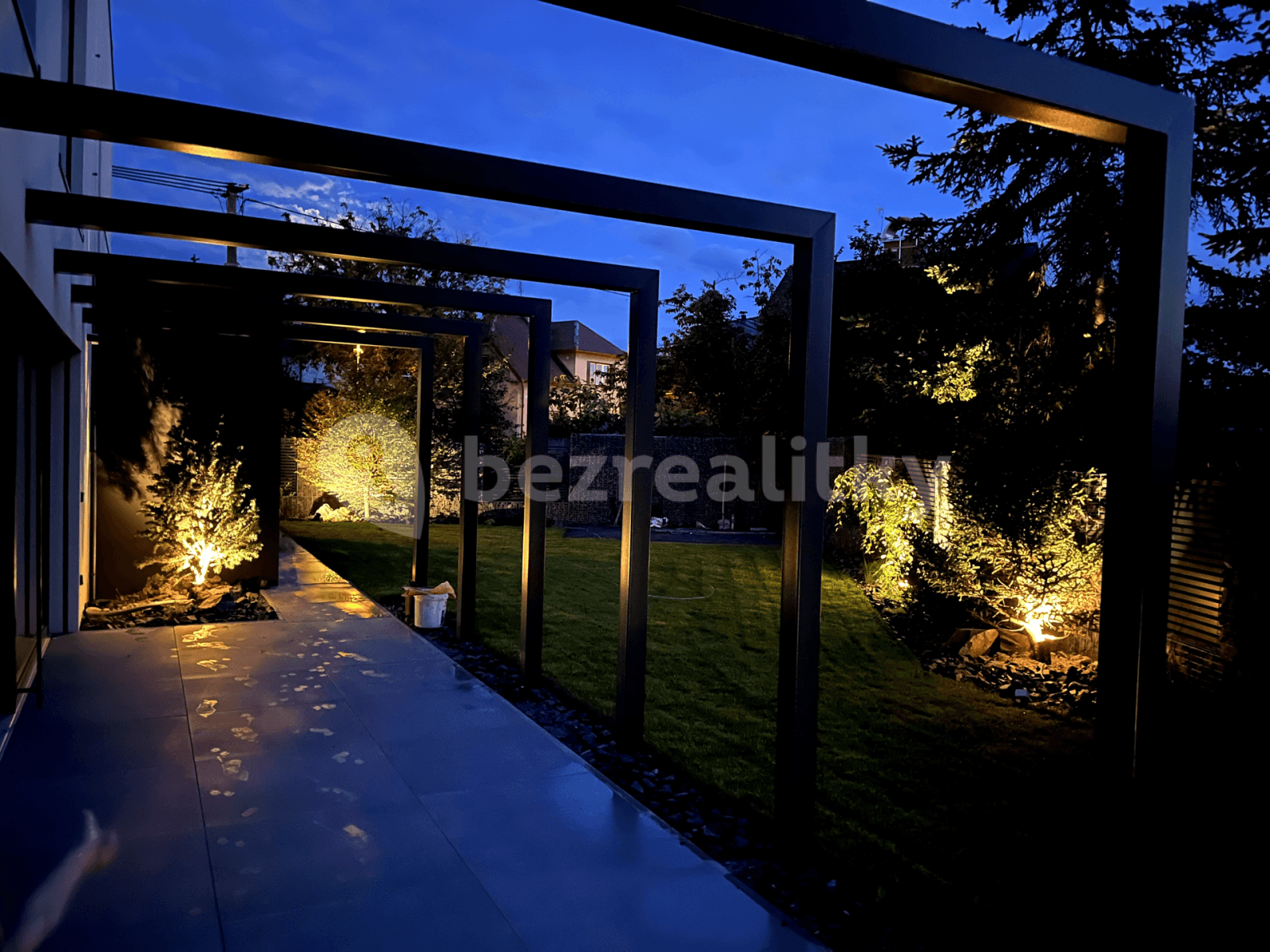 house to rent, 205 m², Národních hrdinů, Pardubice, Pardubický Region house to rent, 205 m², Národních hrdinů, Pardubice, Pardubický Region