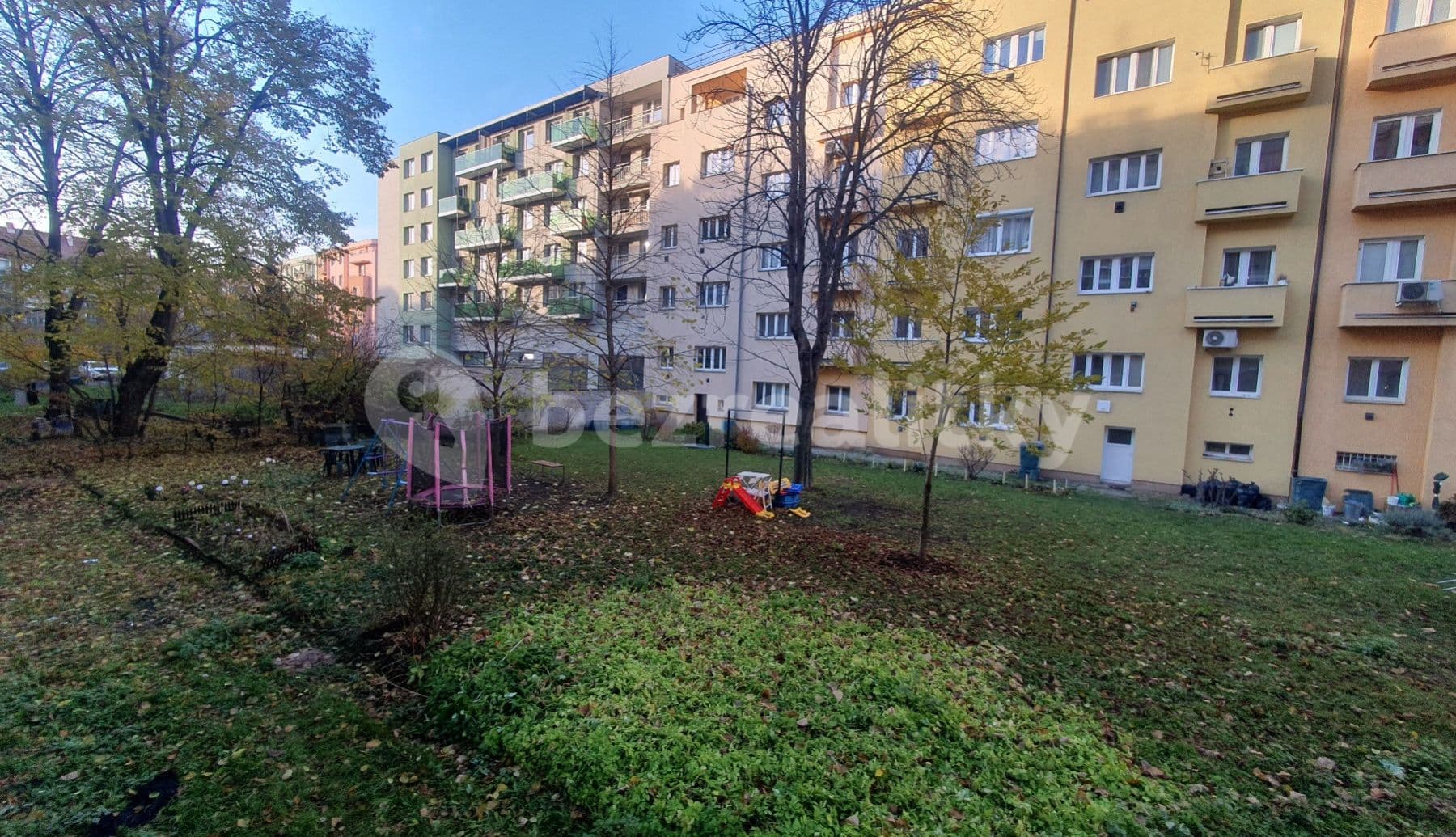 1 bedroom with open-plan kitchen flat to rent, 46 m², Biskupcova, Prague, Prague 1 bedroom with open-plan kitchen flat to rent, 46 m², Biskupcova, Prague, Prague