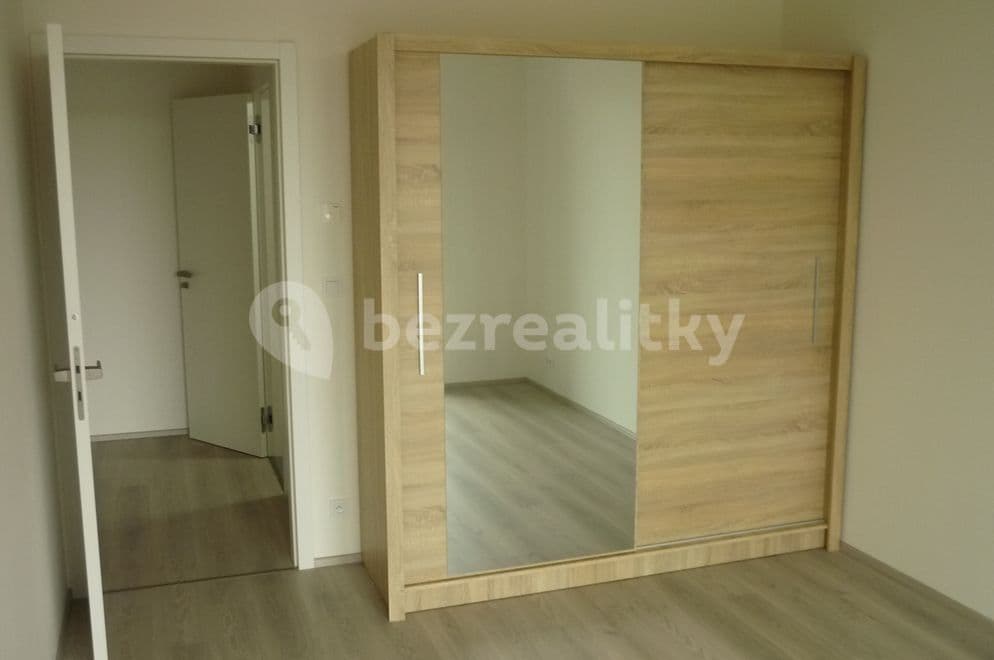 1 bedroom with open-plan kitchen flat to rent, 54 m², V Třešňovce, Prague, Prague 1 bedroom with open-plan kitchen flat to rent, 54 m², V Třešňovce, Prague, Prague