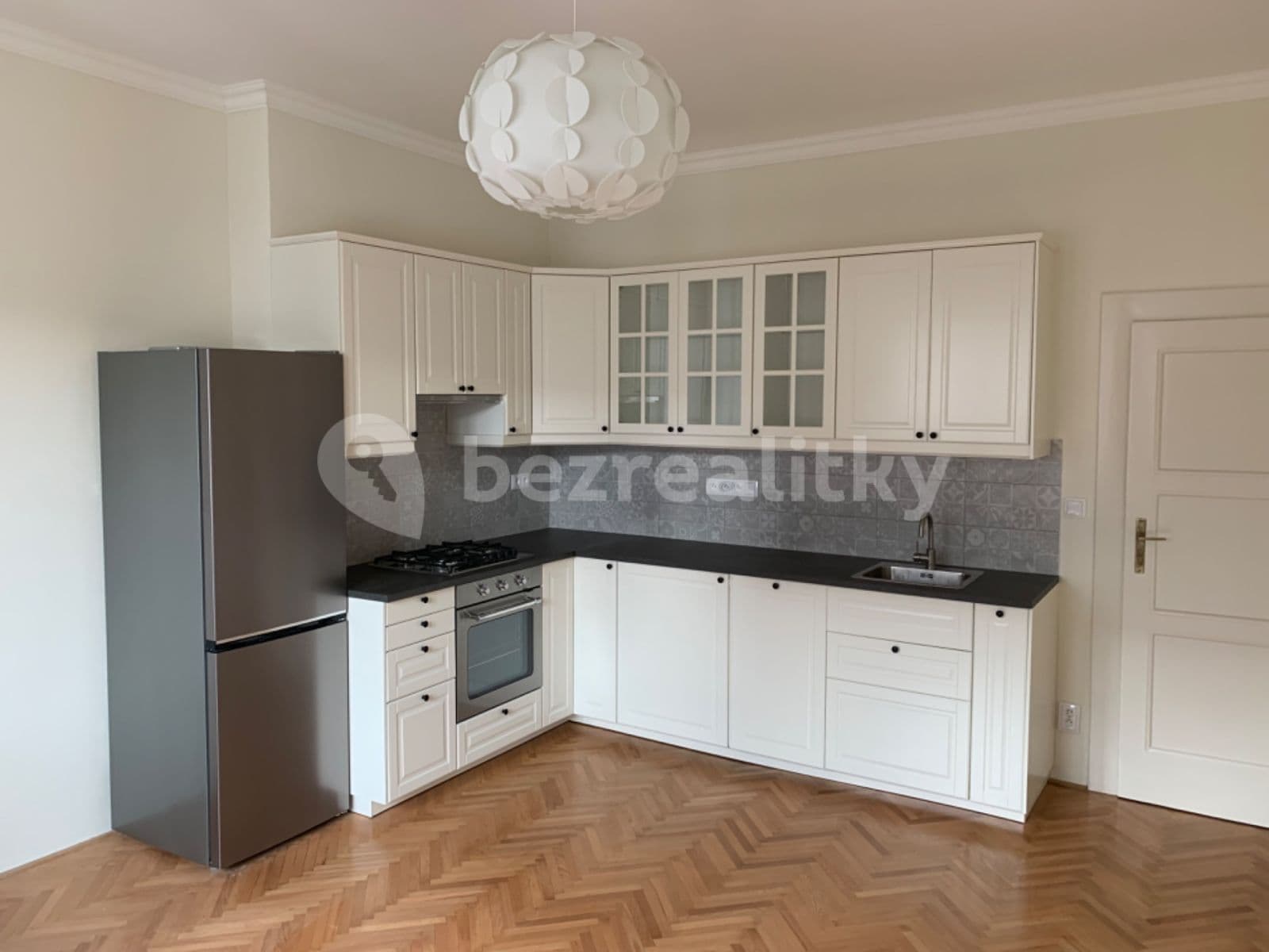 1 bedroom with open-plan kitchen flat to rent, 44 m², Drahobejlova, Prague, Prague 1 bedroom with open-plan kitchen flat to rent, 44 m², Drahobejlova, Prague, Prague