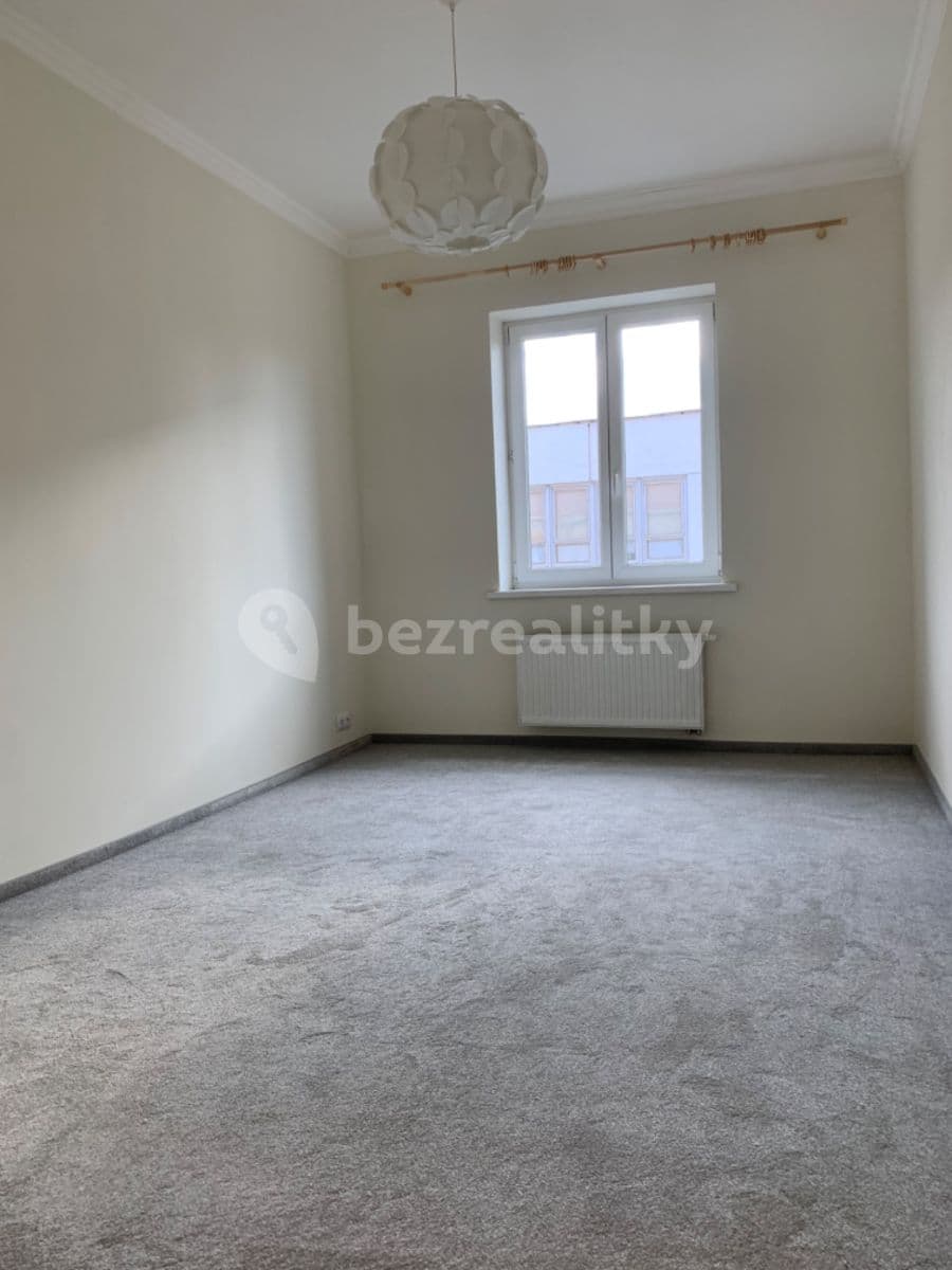 1 bedroom with open-plan kitchen flat to rent, 44 m², Drahobejlova, Prague, Prague 1 bedroom with open-plan kitchen flat to rent, 44 m², Drahobejlova, Prague, Prague