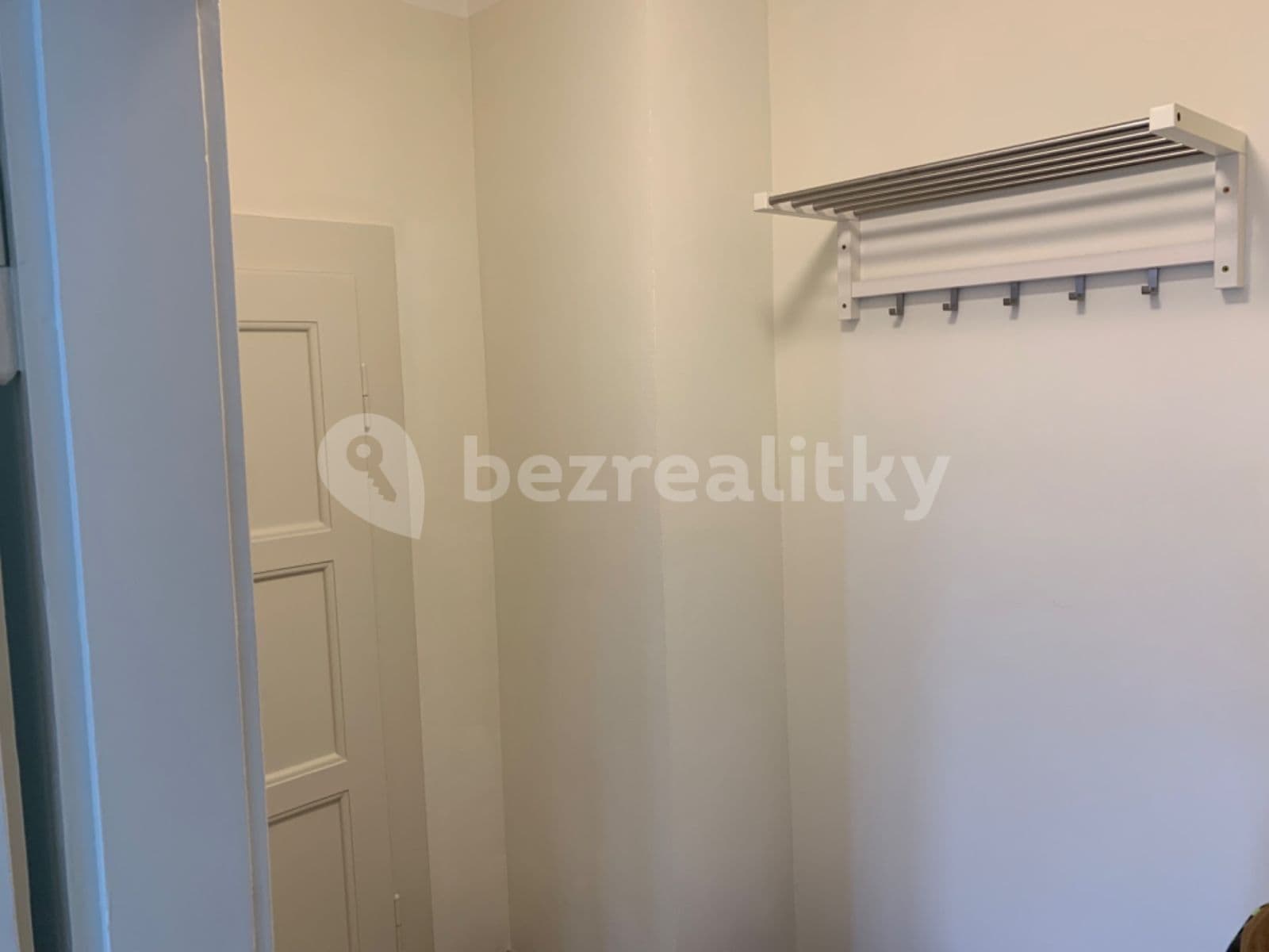 1 bedroom with open-plan kitchen flat to rent, 44 m², Drahobejlova, Prague, Prague 1 bedroom with open-plan kitchen flat to rent, 44 m², Drahobejlova, Prague, Prague