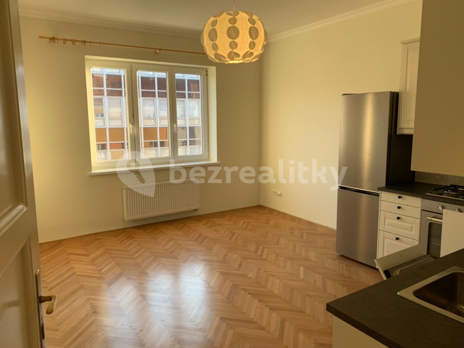 1 bedroom with open-plan kitchen flat to rent, 44 m², Drahobejlova, Prague, Prague 1 bedroom with open-plan kitchen flat to rent, 44 m², Drahobejlova, Prague, Prague