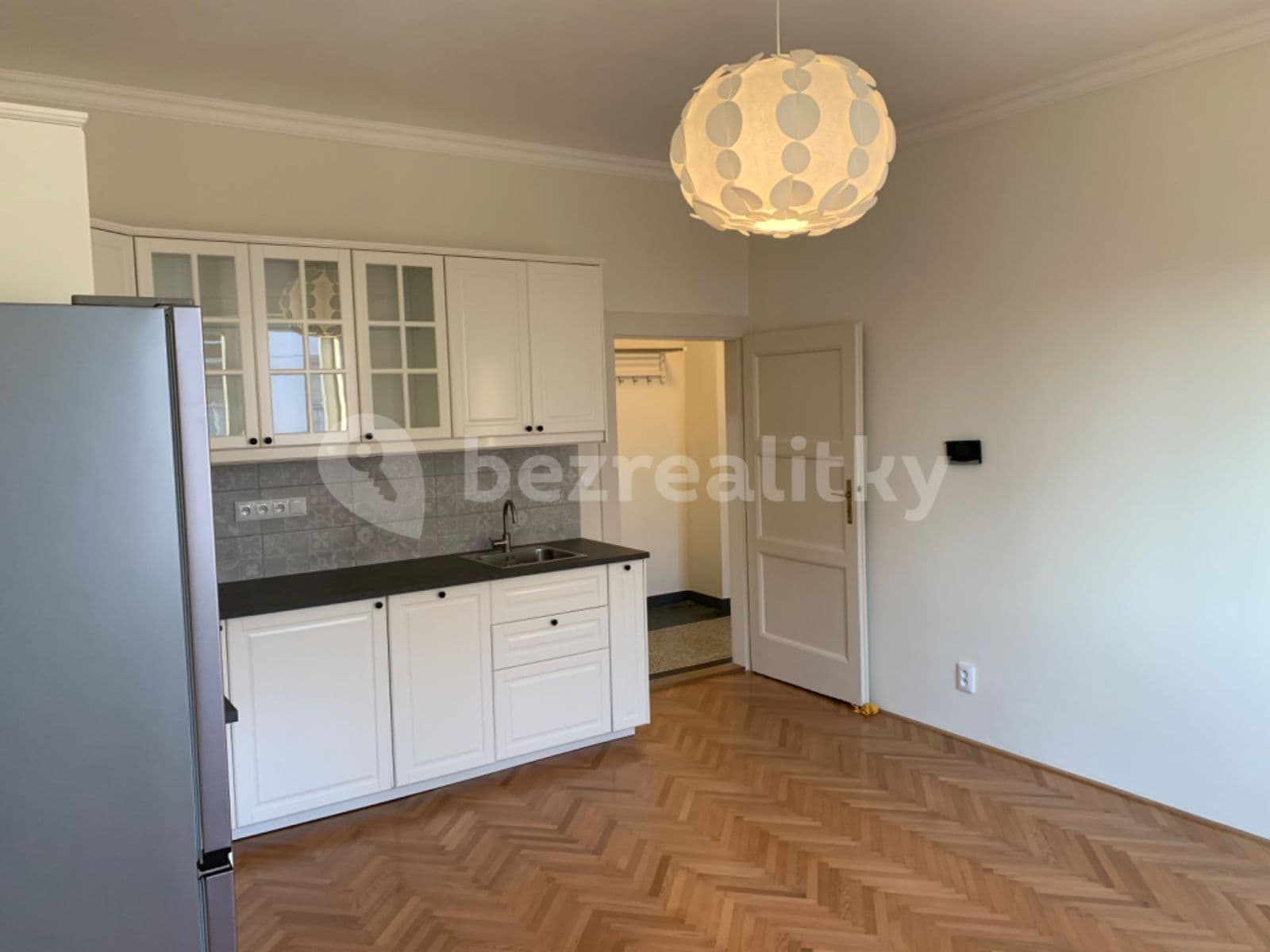 1 bedroom with open-plan kitchen flat to rent, 44 m², Drahobejlova, Prague, Prague 1 bedroom with open-plan kitchen flat to rent, 44 m², Drahobejlova, Prague, Prague