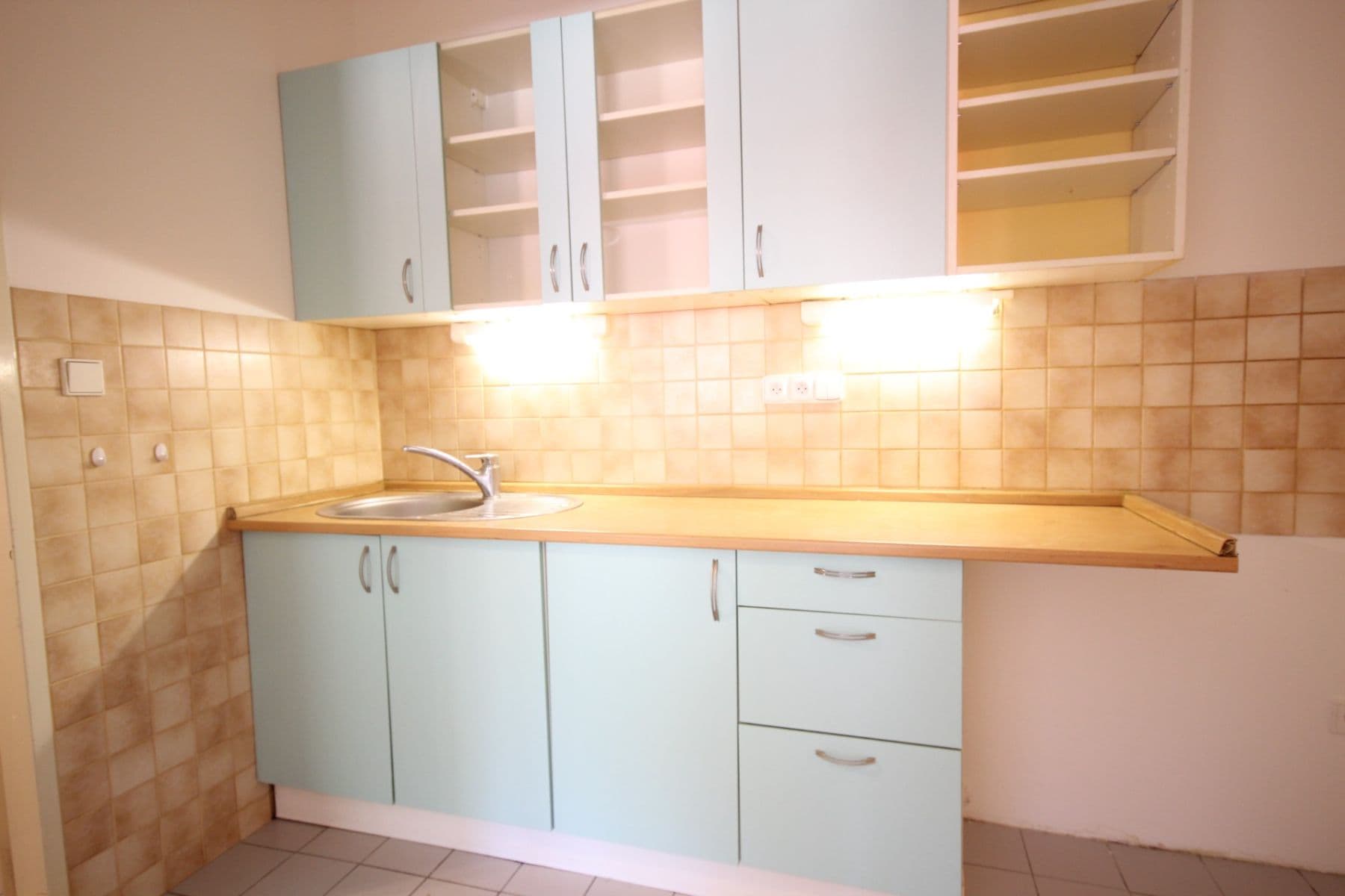 2 bedroom flat to rent, 49 m², Na Neklance, Prague, Prague 2 bedroom flat to rent, 49 m², Na Neklance, Prague, Prague