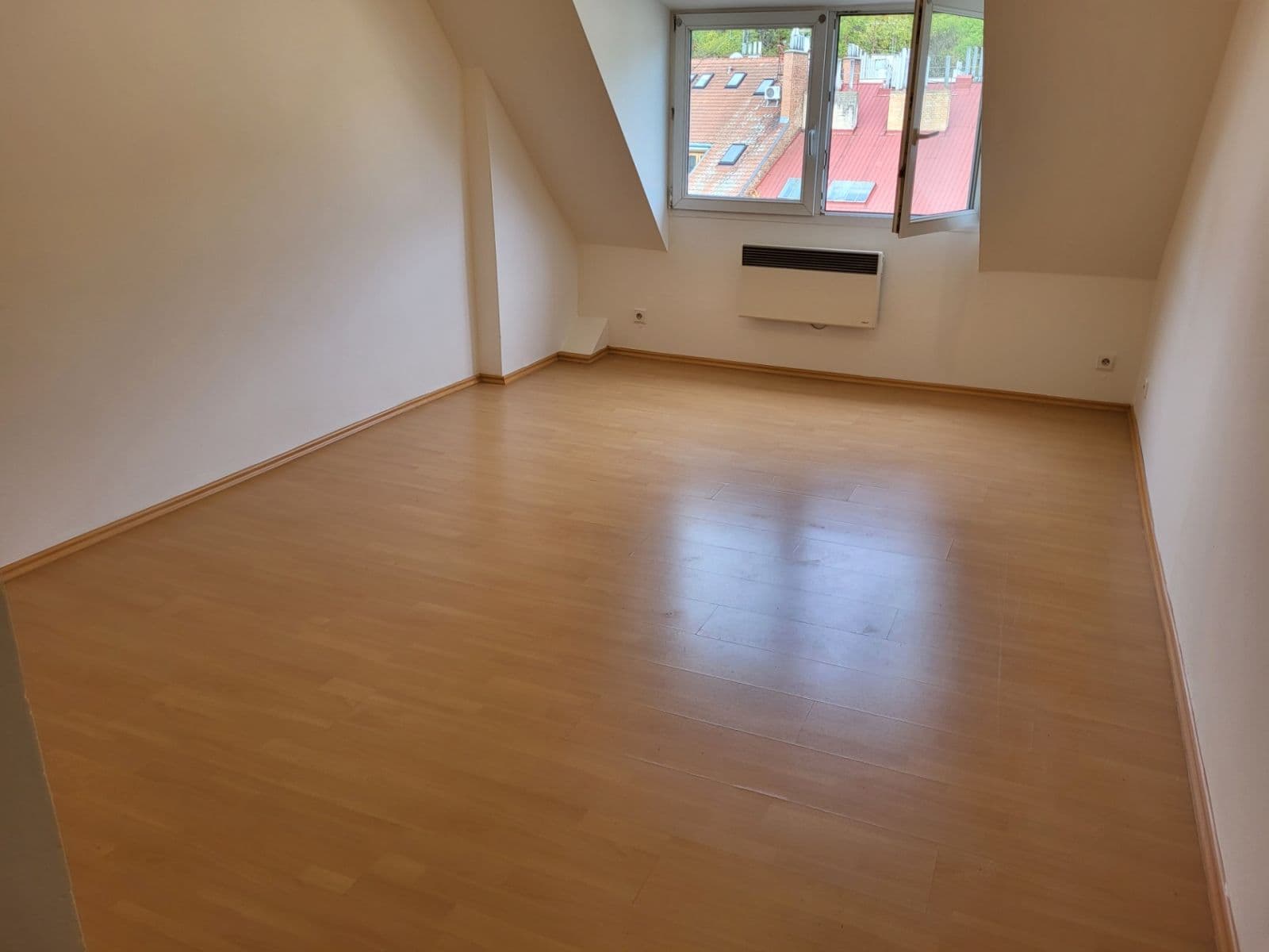 2 bedroom flat to rent, 49 m², Na Neklance, Prague, Prague 2 bedroom flat to rent, 49 m², Na Neklance, Prague, Prague