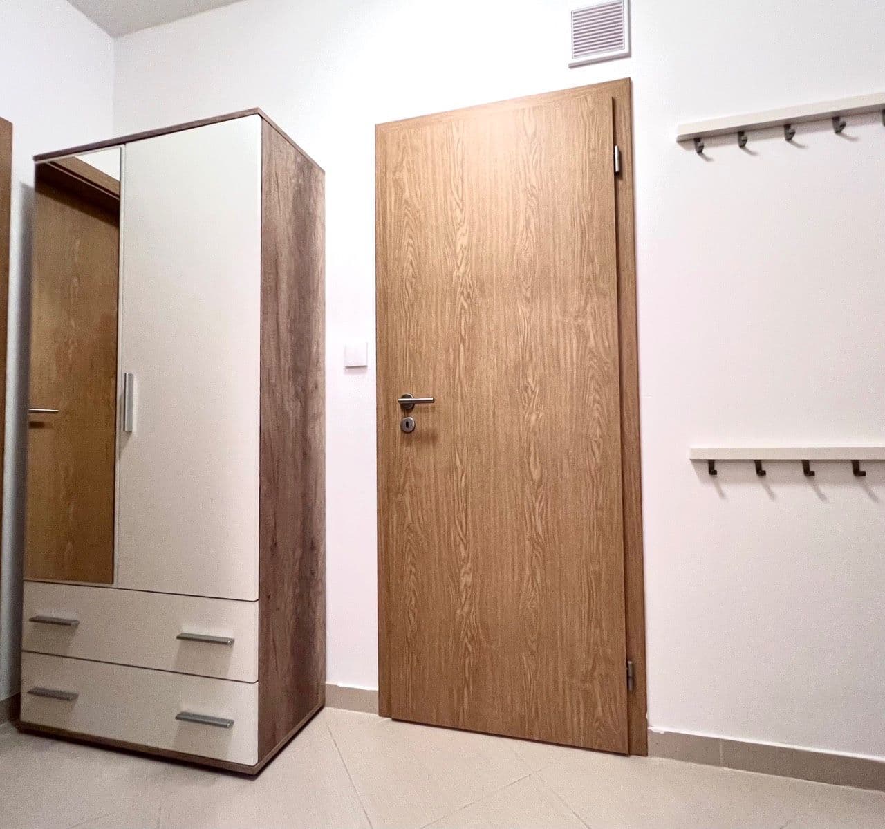 1 bedroom with open-plan kitchen flat to rent, 51 m², Svitákova, Prague, Prague 1 bedroom with open-plan kitchen flat to rent, 51 m², Svitákova, Prague, Prague