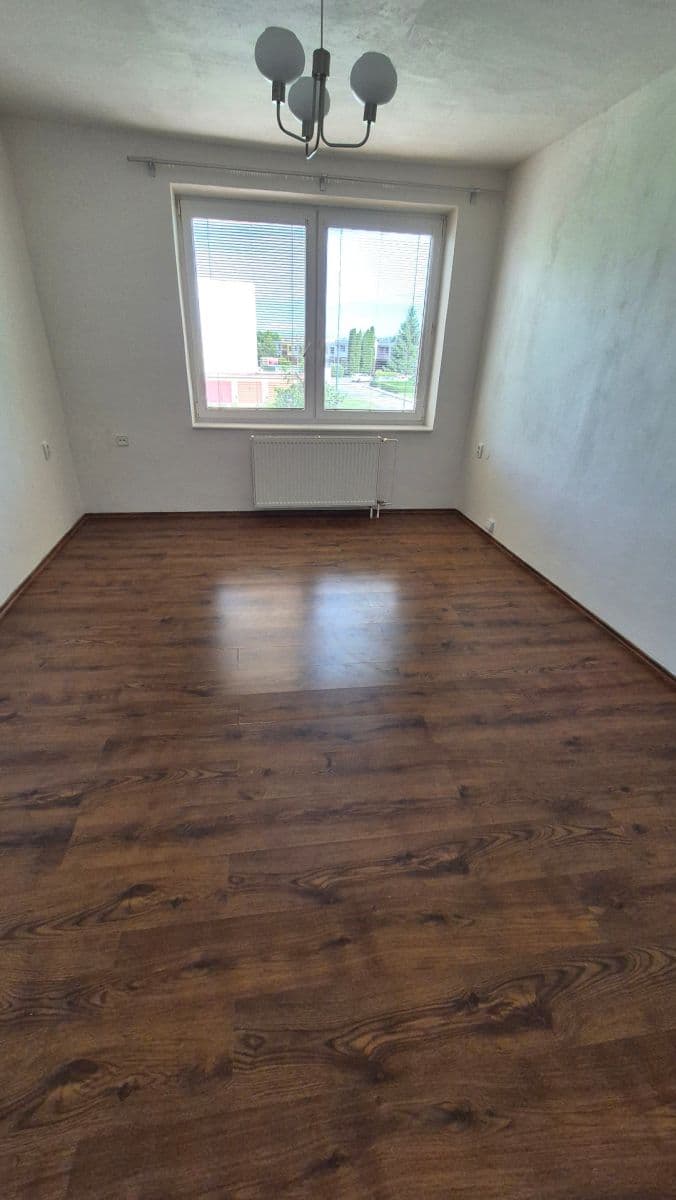 3 bedroom flat for sale, 72 m², 9. května, Hrušovany nad Jevišovkou, Jihomoravský Region 3 bedroom flat for sale, 72 m², 9. května, Hrušovany nad Jevišovkou, Jihomoravský Region