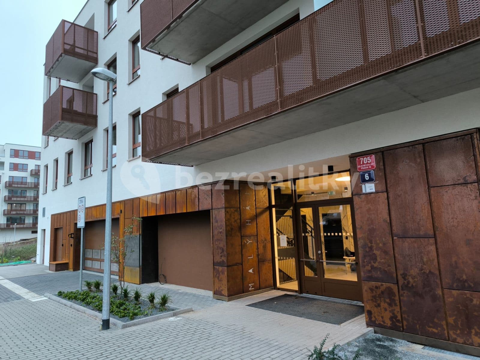 1 bedroom with open-plan kitchen flat to rent, 40 m², Kardausova, Prague, Prague 1 bedroom with open-plan kitchen flat to rent, 40 m², Kardausova, Prague, Prague